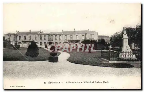 Cartes postales Epernay Le Monument Et l&#39Hotel Auban Moet