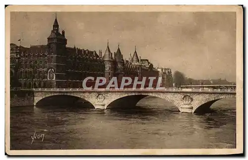 Cartes postales Paris En Flanant Le Palais de Justice et le Pont au Change Conciergerie