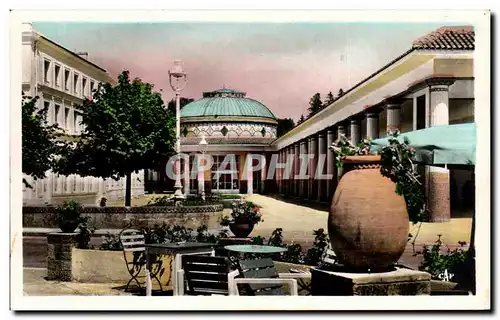 Cartes postales Contrexeville La Source Et Les Galeries