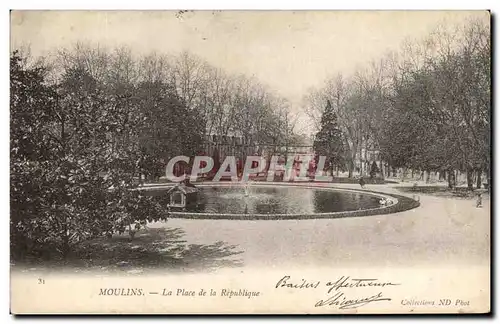 Ansichtskarte AK Moulins La Place de la Republique