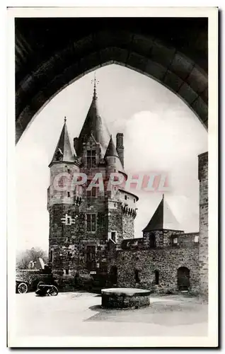 Cartes postales moderne Vitre La tour St Laurent Vue De La Cour Interieur Du chateau