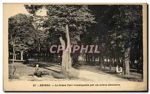 Cartes postales Nevers Le Grand Parc remarquable par ses arbres Seculaires