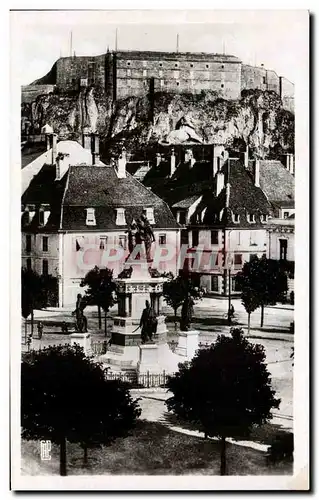 Cartes postales Belfort Monument des Trois Sieges et le Chateau