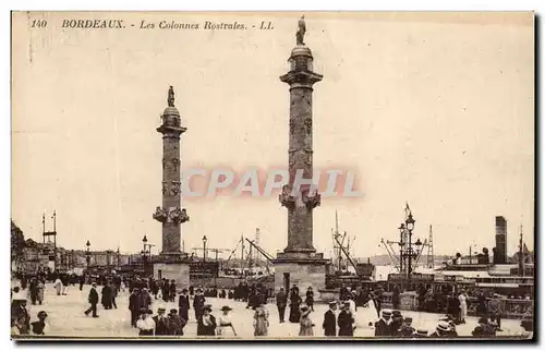 Ansichtskarte AK Bordeaux Les Colonnes Rostrales Bateaux