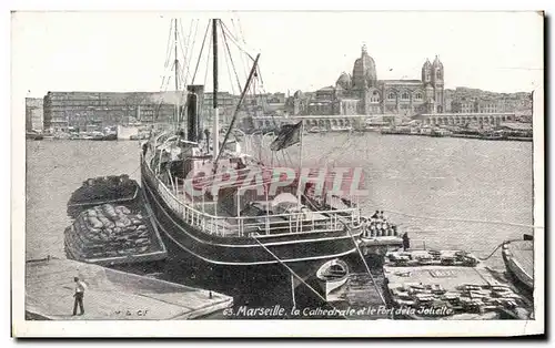 Ansichtskarte AK Marseille La Cathedrale Et Le Port De la Joliette Bateau