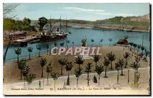 Ansichtskarte AK Bayonne La Place du Reduit Bateau