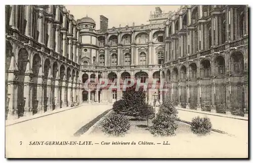 Cartes postales Saint Germain En Laye Cour Interieure Du Chateau