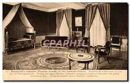 Cartes postales Bonaparte's Bedroom at the Tuileries Place Reconstituted at malmaison in Bed and Seats