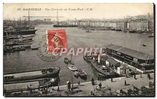 Ansichtskarte AK Marseille Vue Generale du Vieux Port Bateaux