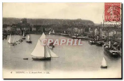 Cartes postales Dieppe L&#39Avant Port Bateau