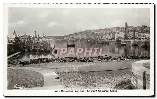 Ansichtskarte AK Boulogne Sur Mer Le Port a maree basse