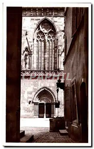 Cartes postales Le Vieux Colmar Vieux puits et transept de la cathedrale