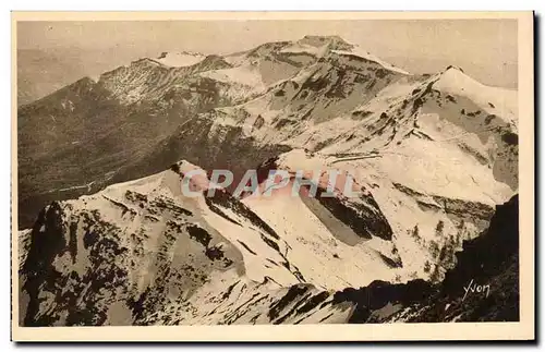 Cartes postales Environs de Salers Roche Noire et Puy de Chavaroche du Sommet du Puy Mary en hiver