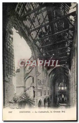 Ansichtskarte AK Soissons La Cathedrale La Grande nef Militaria