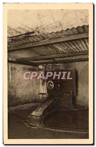 Ansichtskarte AK Fort De Vaux Piece De Dans La Casemate De Bourges Ouest Orientee Face A Douaumont Militaria