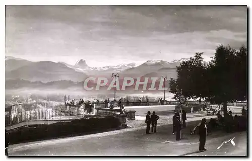 Cartes postales moderne Pau La terrasse la chaine des Pyrenees et le pic du Midi d&#39Ossau