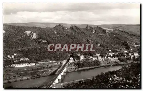 Cartes postales Vallee De La Meuse Chateau Regnault Les Quatre fils Aymon