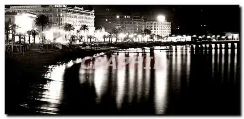 Cartes postales La Cote D&#39Azur Cannes La Croisette la nuit