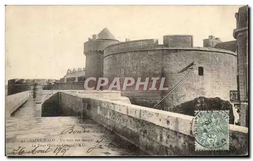 Ansichtskarte AK Saint Malo Un coin des remparts La Tour Quic en Grogne