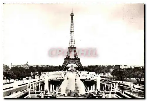 Moderne Karte Paris Les Fontaines du Palais de Chaillot et la Tour Eiffel