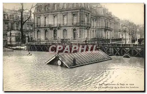 Cartes postales Paris Les Inondatins de Paris en 1910 Ce qui reste visible de la Gare des Invalides