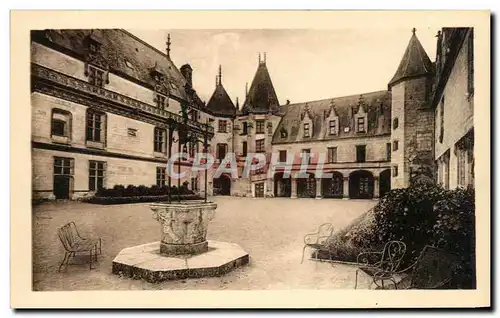 Cartes postales Chateau de Chaumont sur Loire Interieur de la Cour