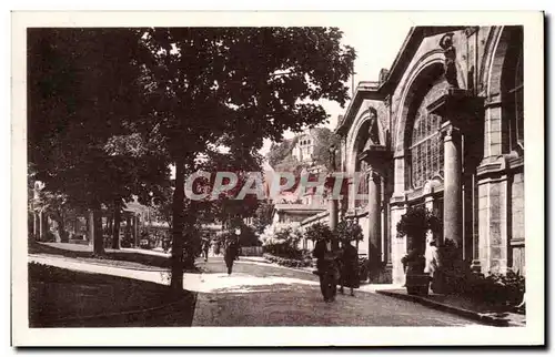 Cartes postales Royat l&#39Etablissement Thermal et la Source Eugenie