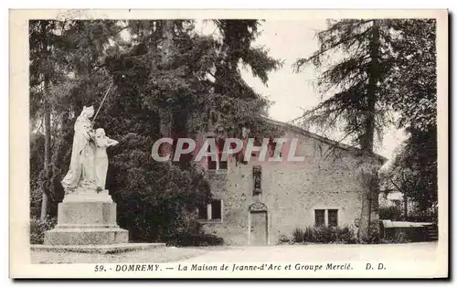 Ansichtskarte AK Domremy La Maison De Jeanne d&#39Arc Et Groupe Mercie