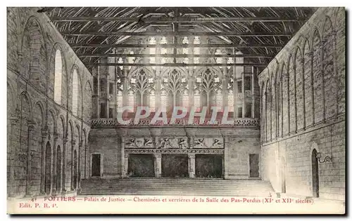 Cartes postales Poitiers Palais De Justice Cheminees Et Verrieres De La Salle Des Pas Perdus