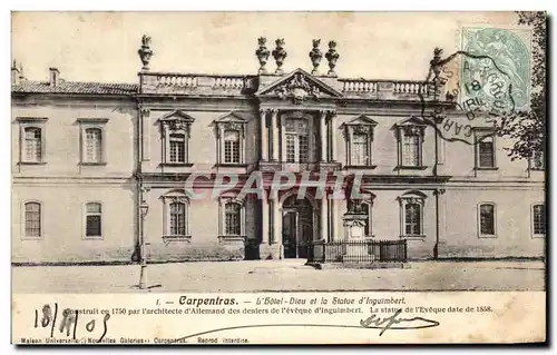 Cartes postales Carpentras L'Hotel Dieu Et La Statue d'Inguimbert En Par