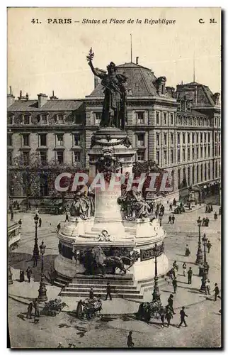 Cartes postales Paris Statue Et Place De La Republique lion