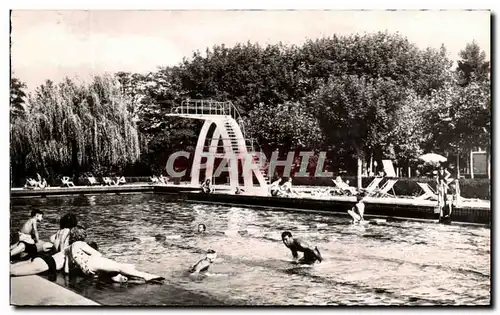 Cartes postales moderne Vichy La Piscine An Sporting Club