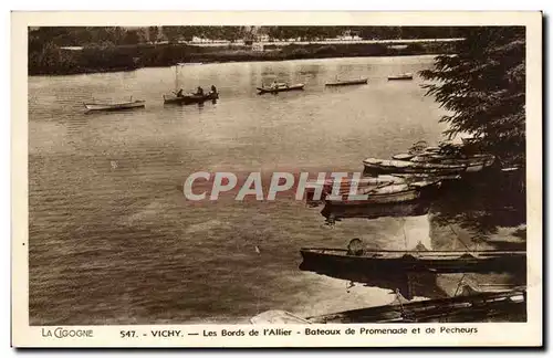 Ansichtskarte AK Vichy Les Bords De l&#39Allier Bateaux De Promenade Et De Pecheurs