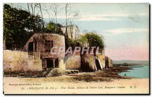 Ansichtskarte AK Hendaye Tour Ronde Maison Pierre Lofi Remparts Camino