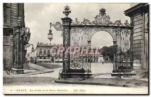 Cartes postales Nancy La Grille et la Place Stanislas