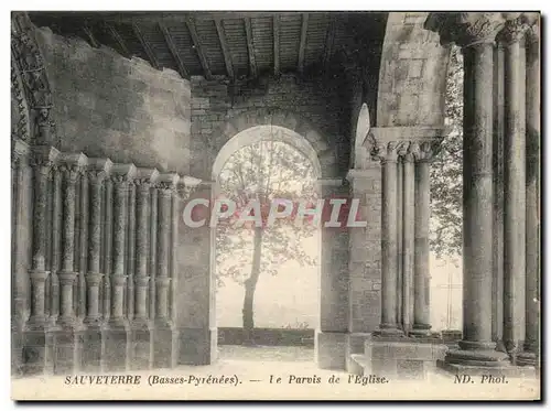 Ansichtskarte AK Sauveterre Le parvis de L&#39Eglise