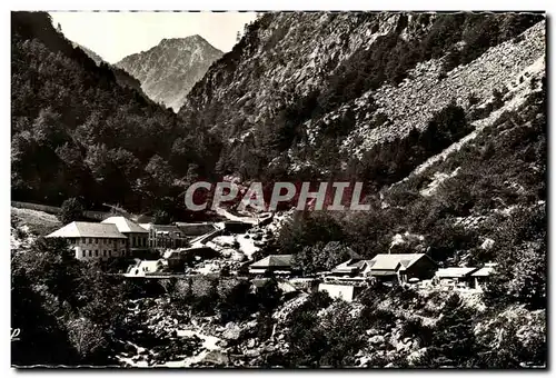 Cartes postales Cauterets Les Termes Des Griffons Au Pont St Sauveur Et Terreplein De La Raillere