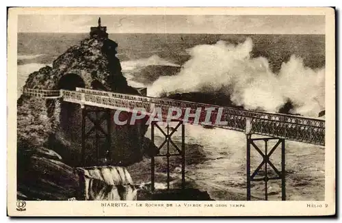 Ansichtskarte AK Biarritz Le Rocher De la Vierge Par Gros Temps