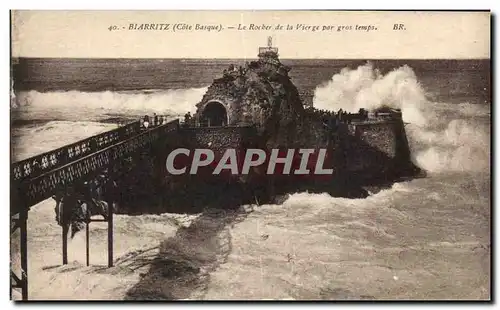 Ansichtskarte AK Biarritz Le Rocher de la Vierge Par gros temps