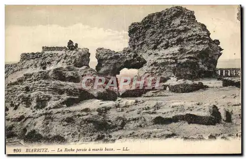 Cartes postales Biarritz La Roche Percee a Maree Basse