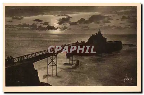 Ansichtskarte AK Biarritz Le Rocher de la Vierge au Crepuscule