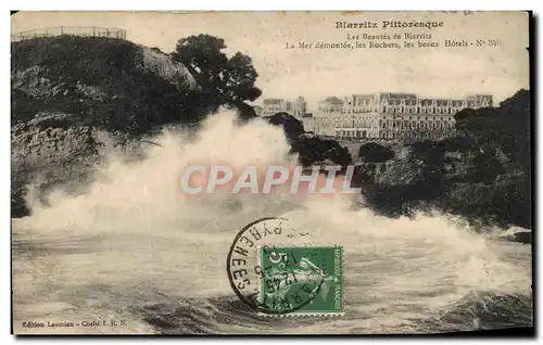 Cartes postales Biarritz Pittoresque Les Beautes de Biarritz La Mer demontee les Rochers les Beaux Hotels