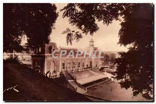 Cartes postales Bagneres de Bigorre Le Casino A gauche le mont Olivet