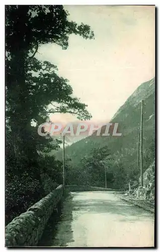 Cartes postales Les beaux Sites des Pyrenees Vallee d&#39Ossau le Pic du Midi vu de la Route des Eaux Chaudes a