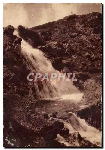 Cartes postales Gavarnie Cascade d&#39Ossoue Au Sommet De La Montagne Notre Dame Des