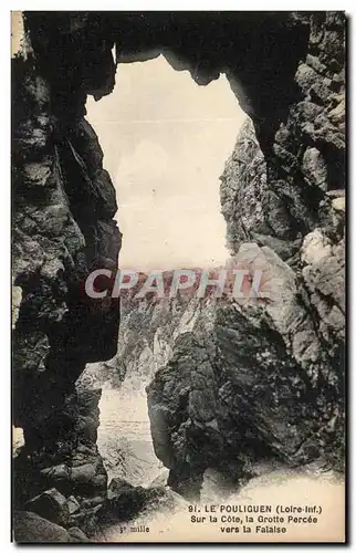 Cartes postales Le Pouliguen Sur la Cote Gorge Percee Vers la Falaise