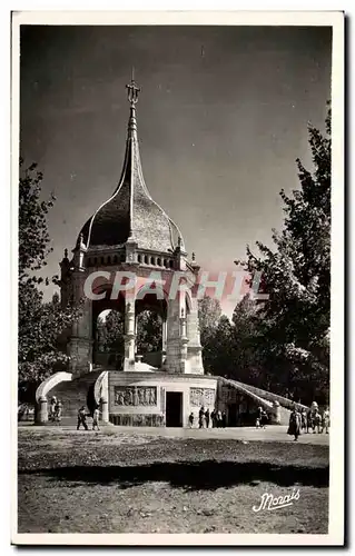 Cartes postales Ste Anne d'Auray Le Monument aux Morts de Bretogne