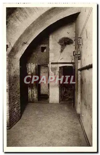 Cartes postales Fort de Vaux Le central telephonique et le colombier au fond et a gauche Militaria