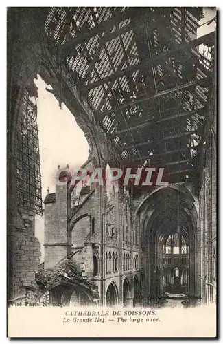 Cartes postales Cathedrale De Soissons La Grande nef Militaria