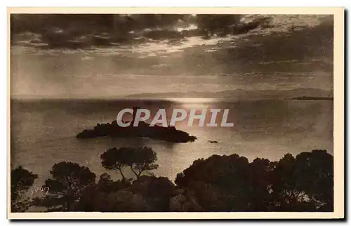 Cartes postales Cote D&#39Azur Sant Raphael Agay L&#39Ile d&#39Or au coucher du soleil